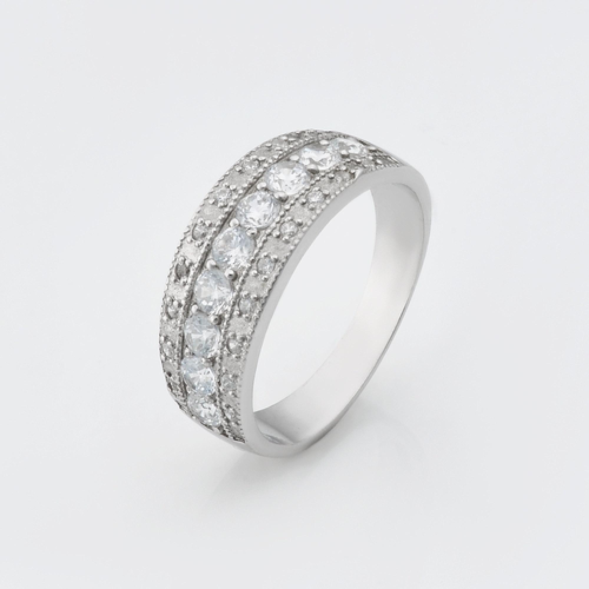 Серебряное кольцо (3798)