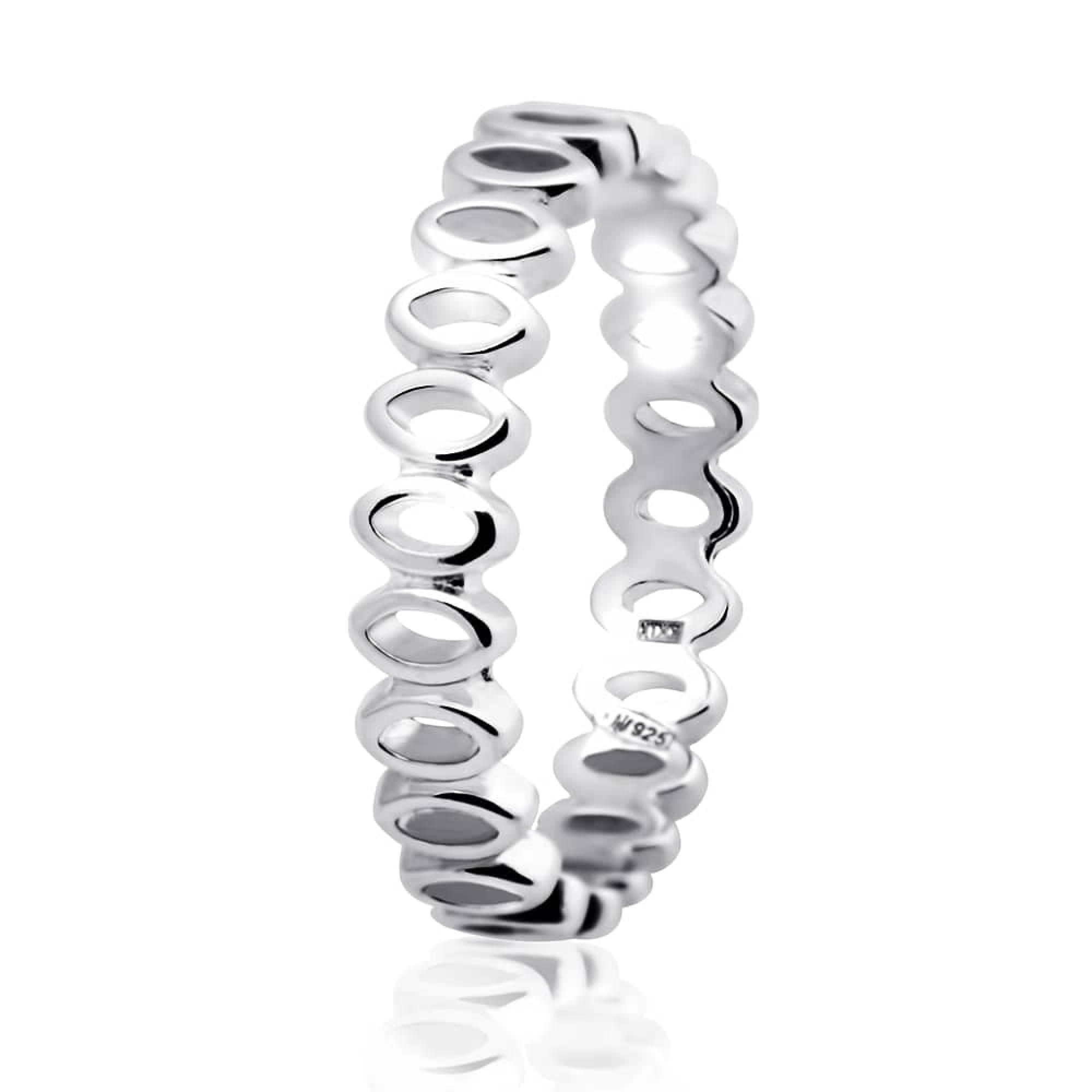 Серебряное кольцо (3889)