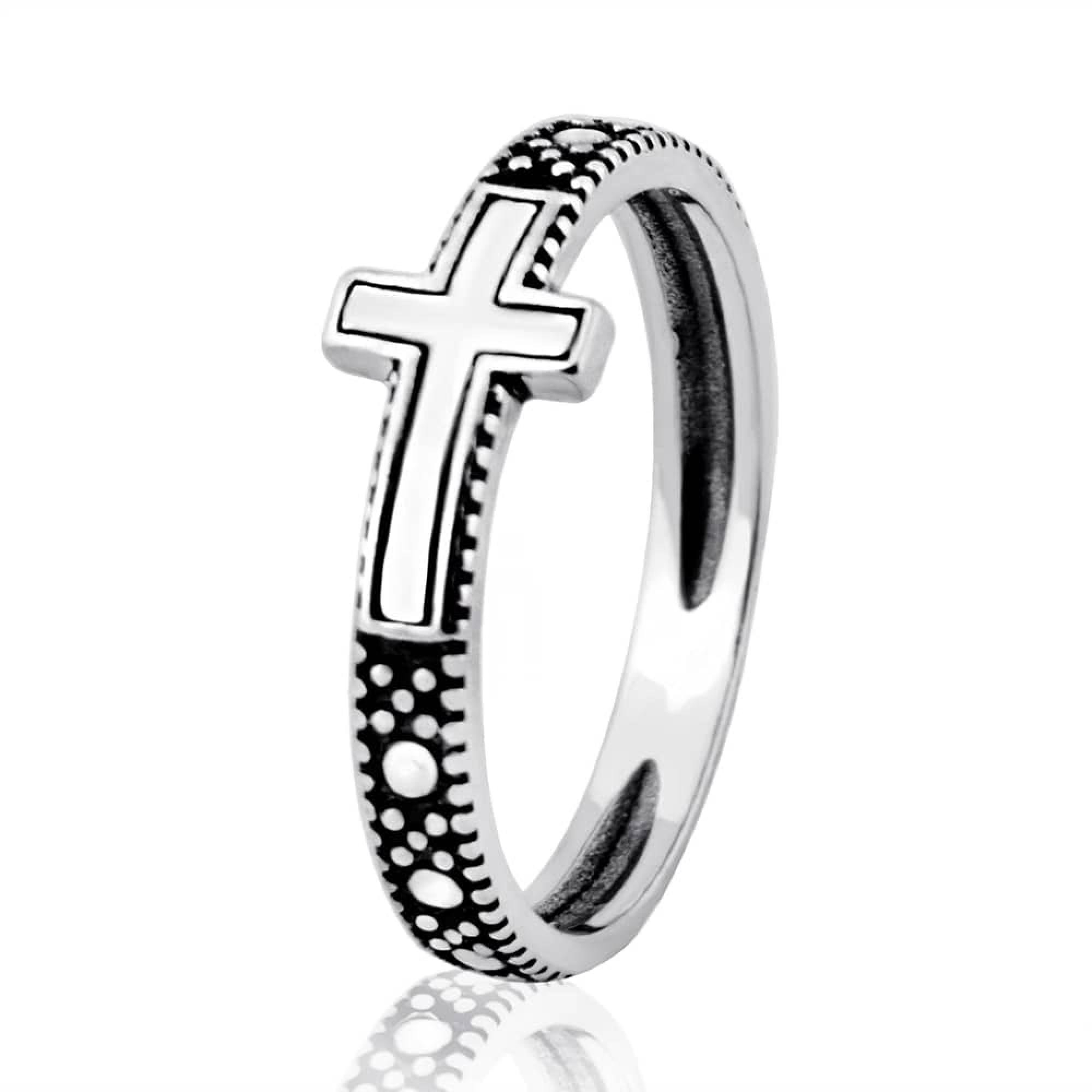 Серебряное кольцо (3901)