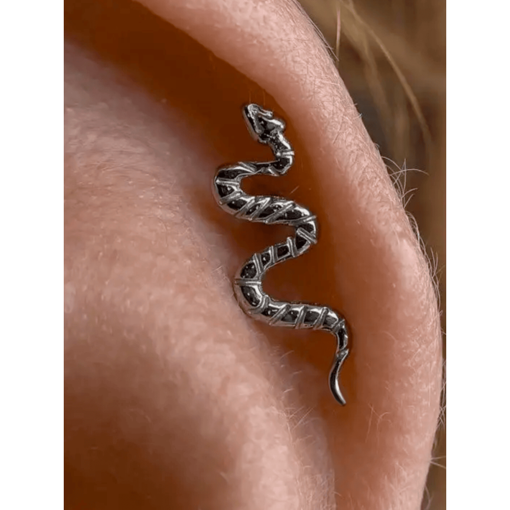 Срібна сережка для хеліксу Змія (40075) - 3