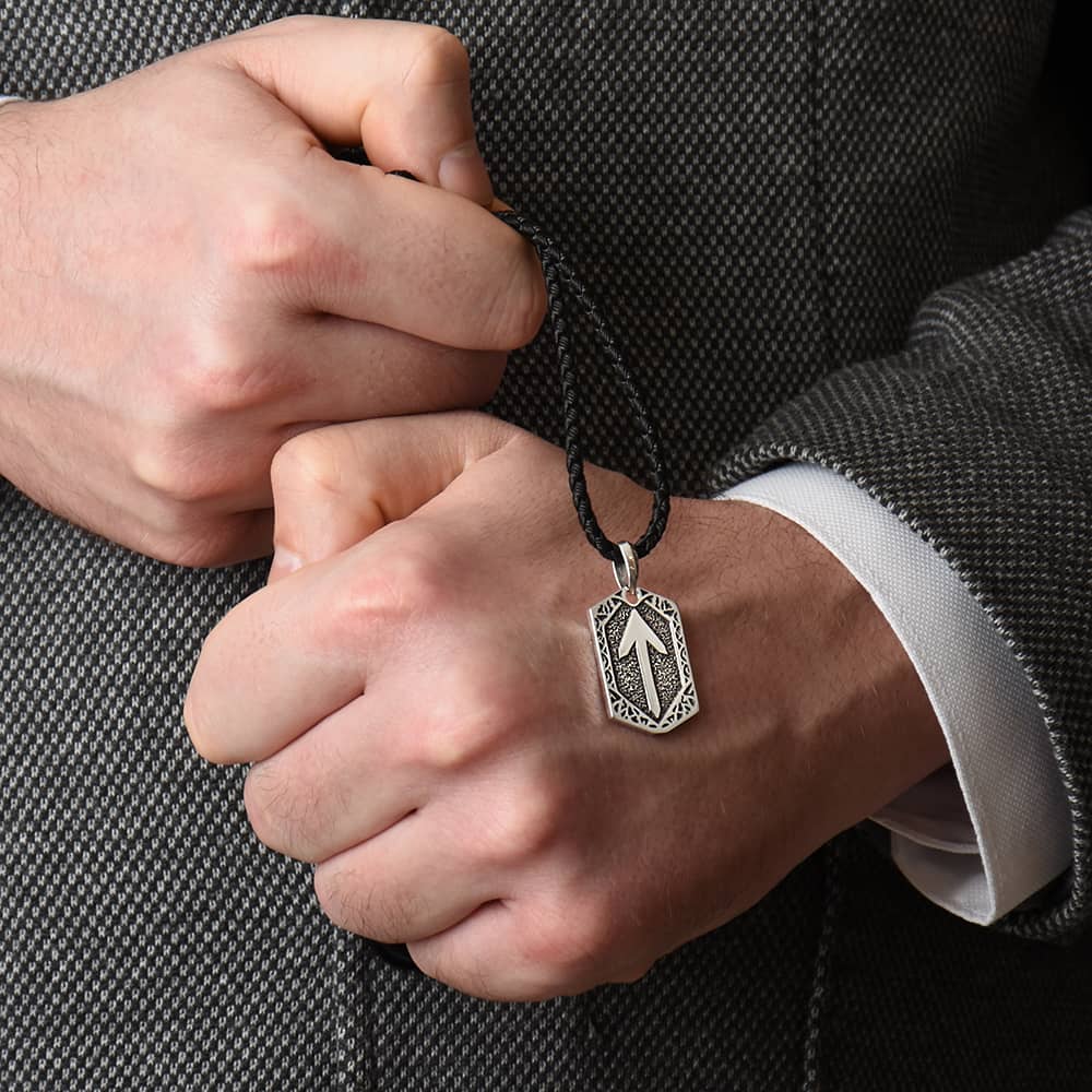 Срібний кулон Руна Тейваз (7377) - 3