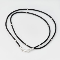 Шнурок каучуковий зі срібними вставками (8010) Рекомендації для вас