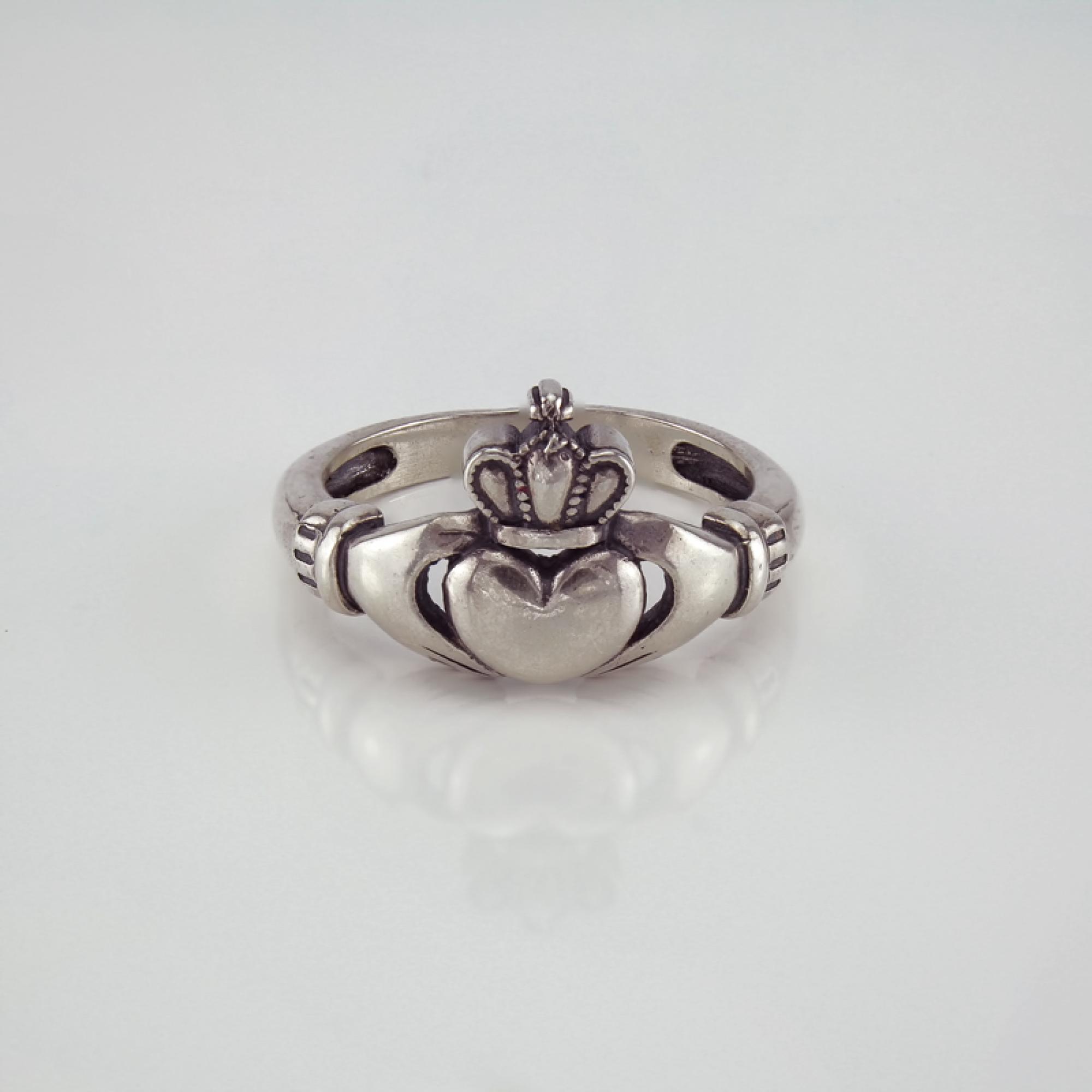 Серебряное кольцо (3728)