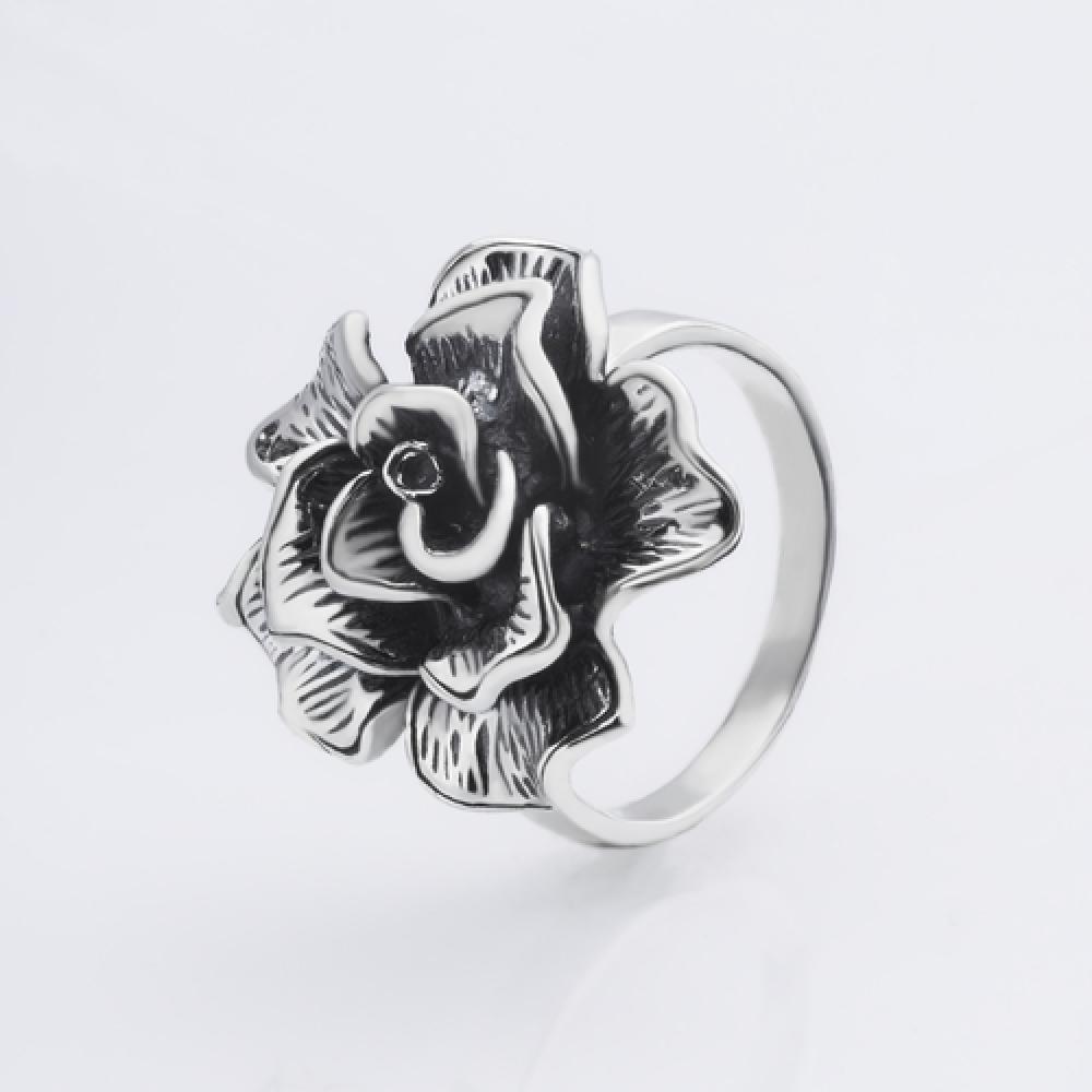 Кольцо роза – это лучшее украшение женщины, символ ее элегантности и женственности.