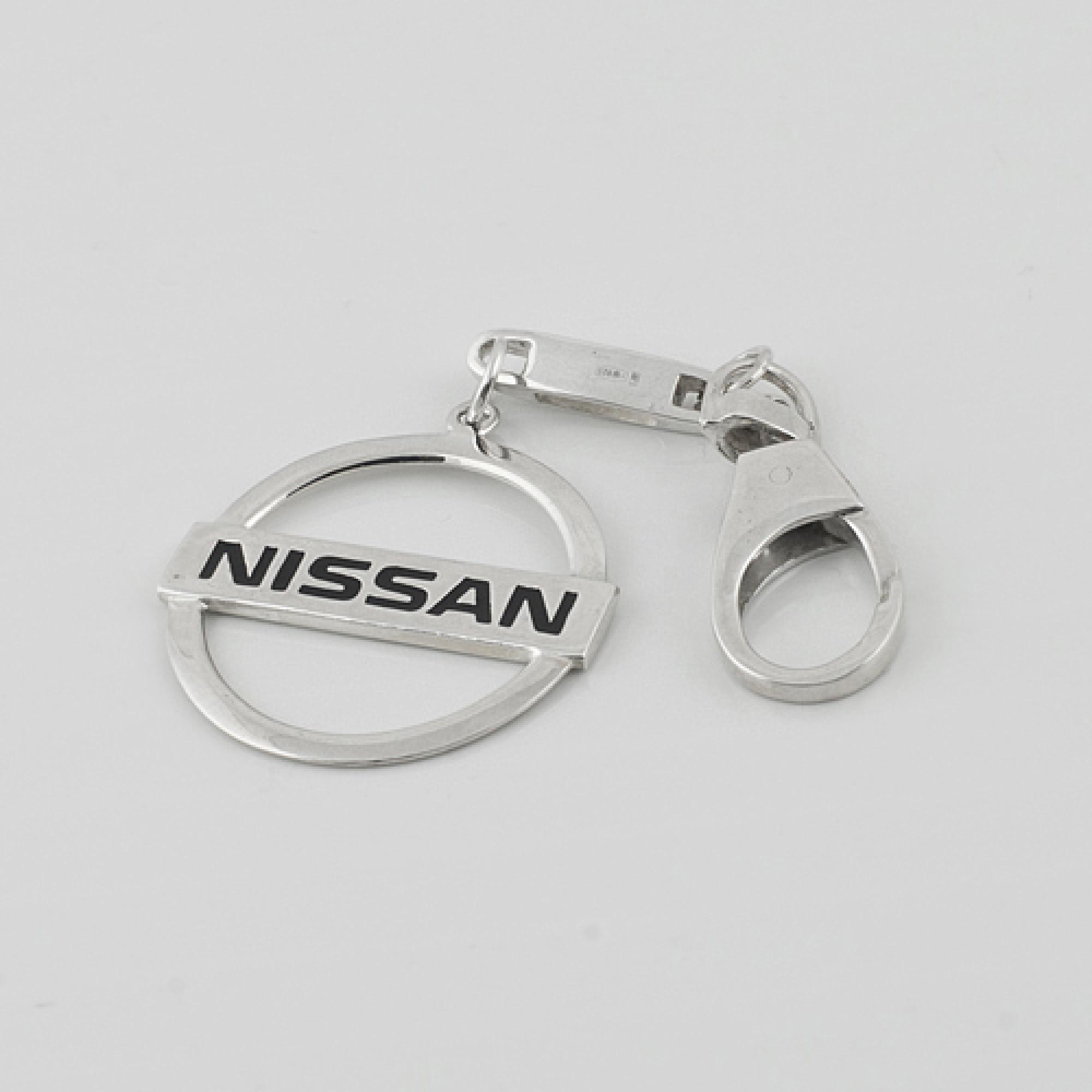 Серебряный брелок Nissan (Ниссан) (9012)